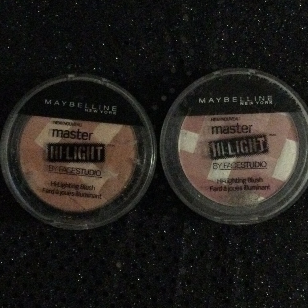 Maybelline New York bundle master highlighted by the studio